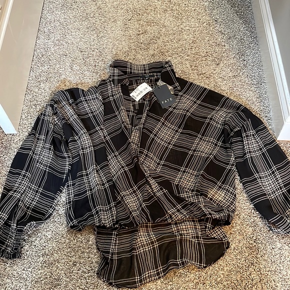 Fate Tops - Sheer blouse
